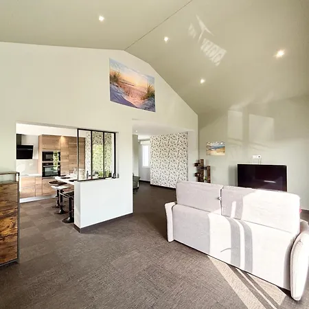 Le Grand Large, Clim, Apartment